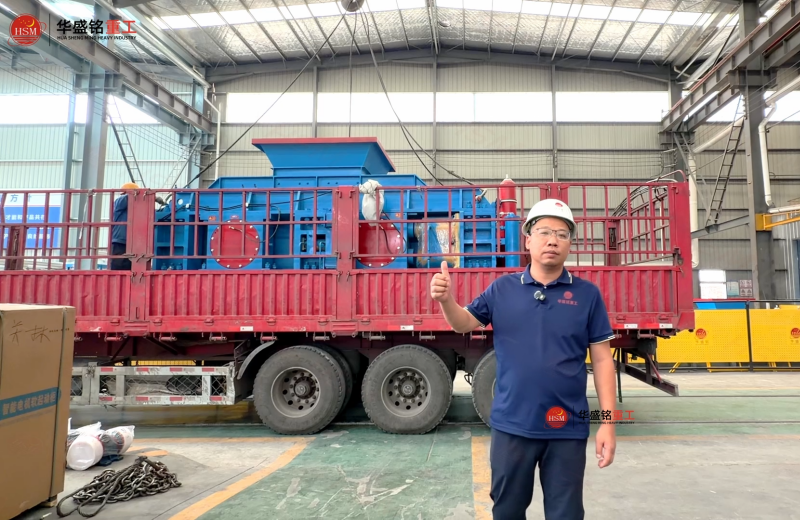 金矿破碎机发货现场